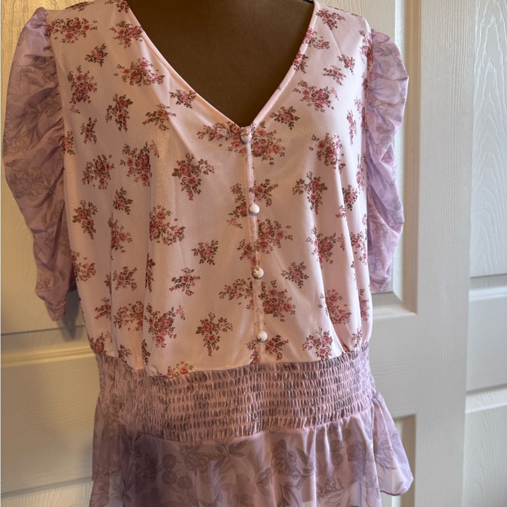 🔥🔥 2 for $15🔥🔥 Coco & Shay Floral Pink Ruffle Sleeve Top Size 2XL